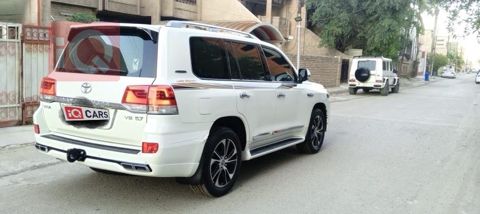 تويوتا لاندكروزر